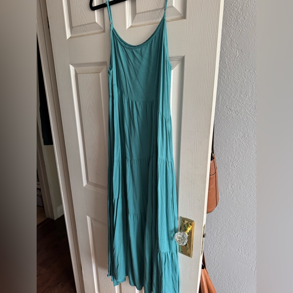 Green maxi dress